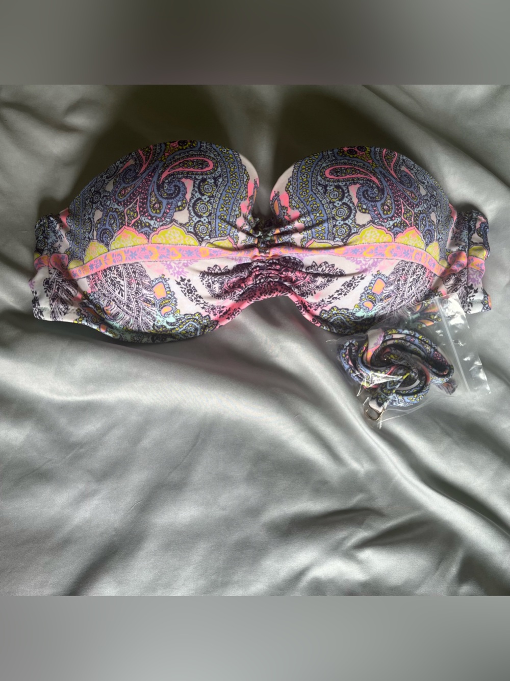 Victoria Secret Paisley Bikini Top. Size 36C. Straps never opened. Like New